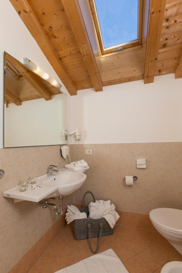 Berghotel Johanneshof Anterselva di Mezzo Exterior photo